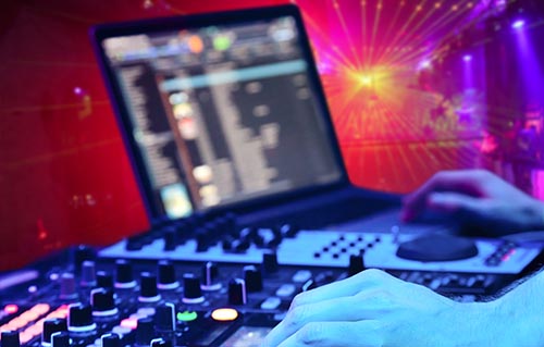 Alquiler discomovil barcelona